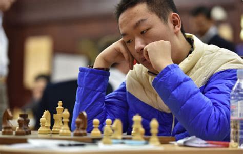 A competition Chinese chess player says he’s going to court after losing his title over a defecation